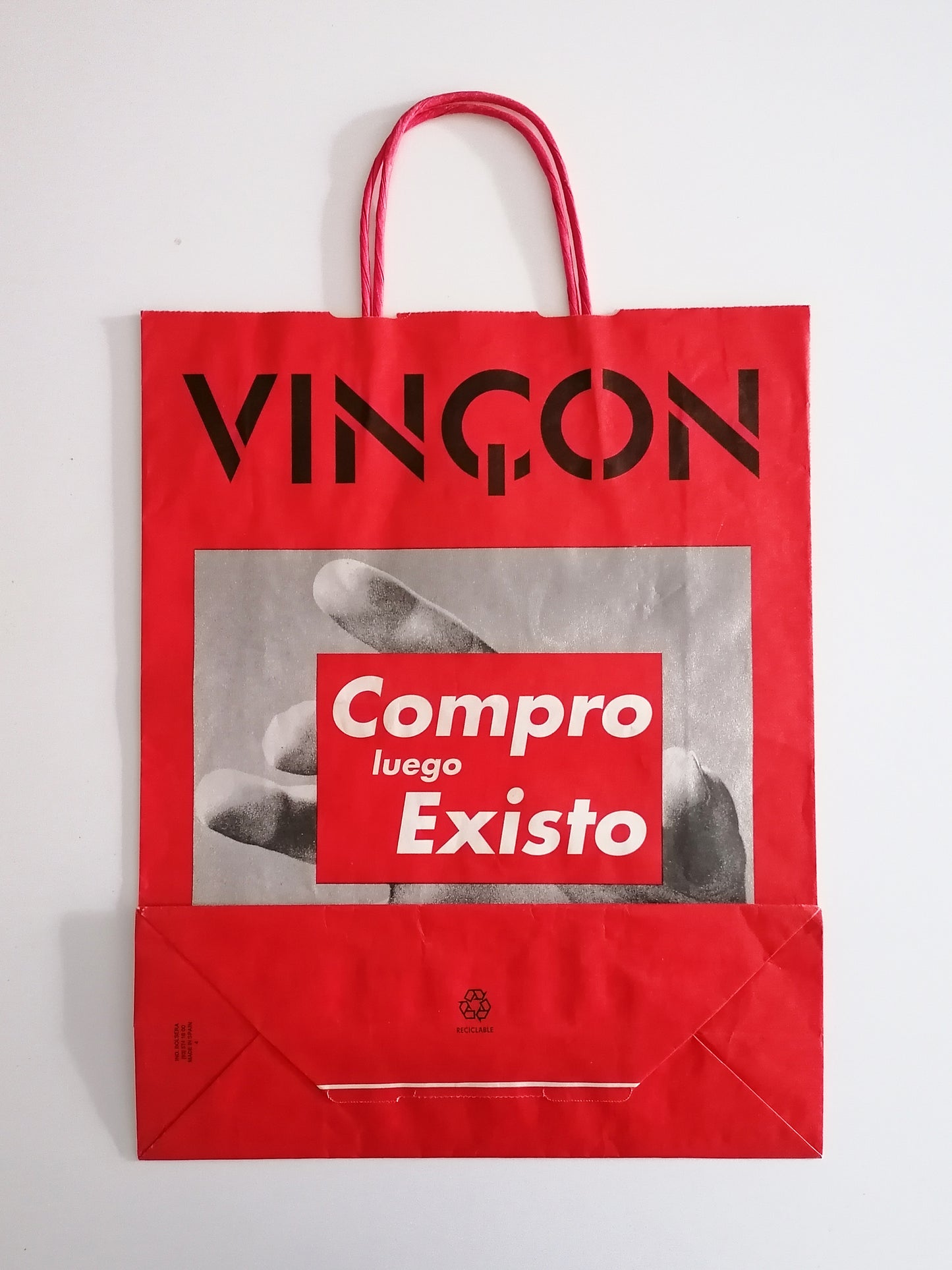 1995 Barbara Kruger " I Shop therefore I am " Paper Bag