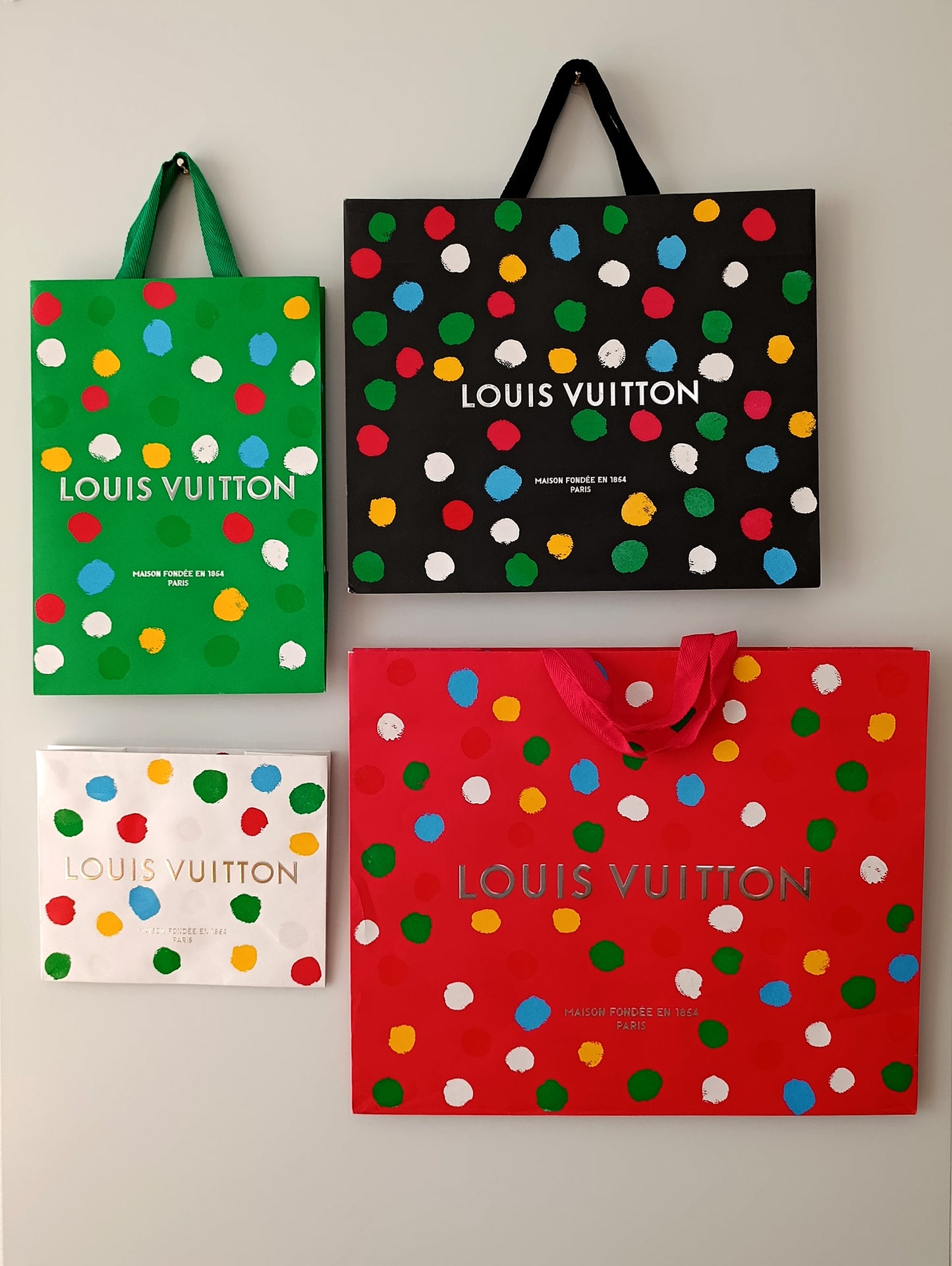 2023 Yayoi Kusama x Louis Vuitton "Infinity Dots Collection"